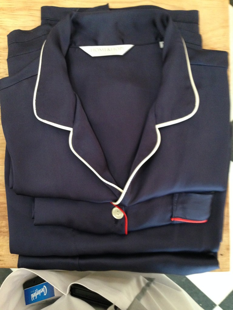 PIJAMA CABALLERO AZUL MARINO