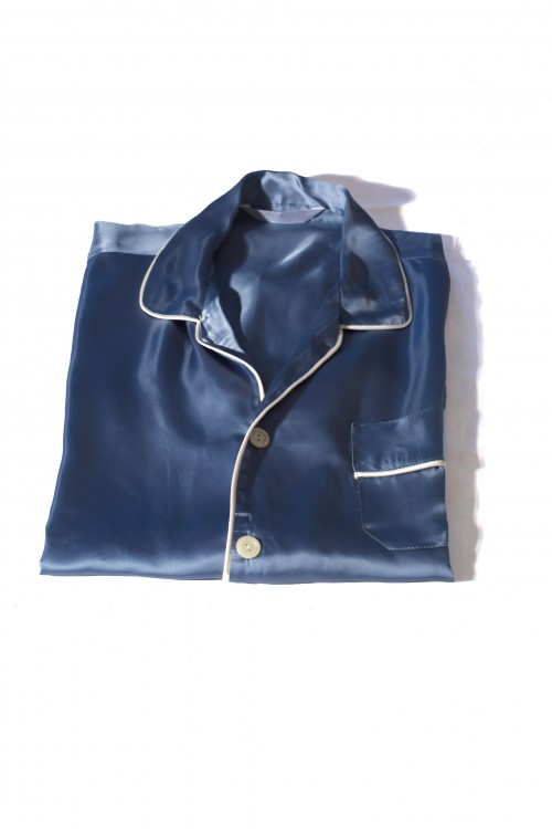 PIJAMA PARA SEÑORA AZUL CON VIVO EN BLANCO