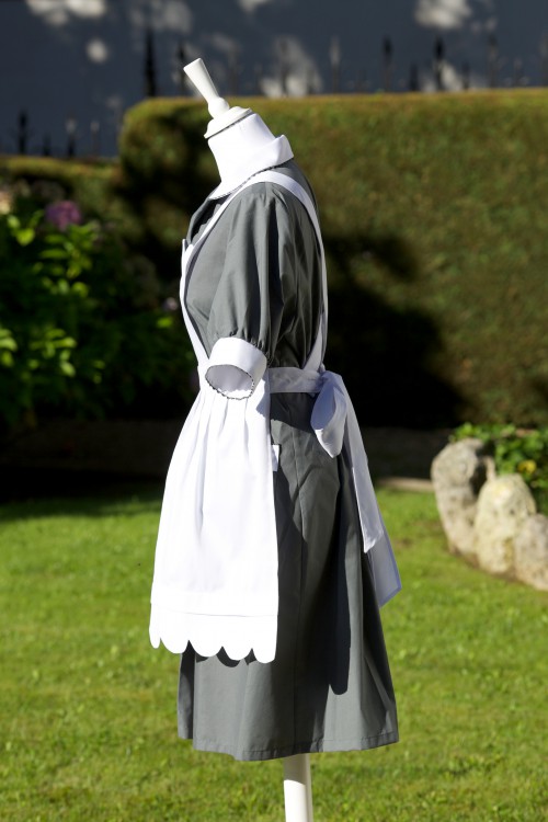 Uniforme con detalle de ondas HOME&HOPE Madrid