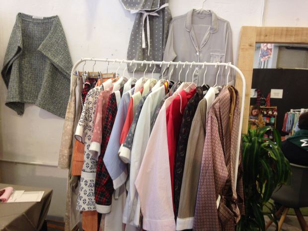 Batas de señora y batines de caballero, uniformes para personal de servicio de HOME&HOPE MADRID