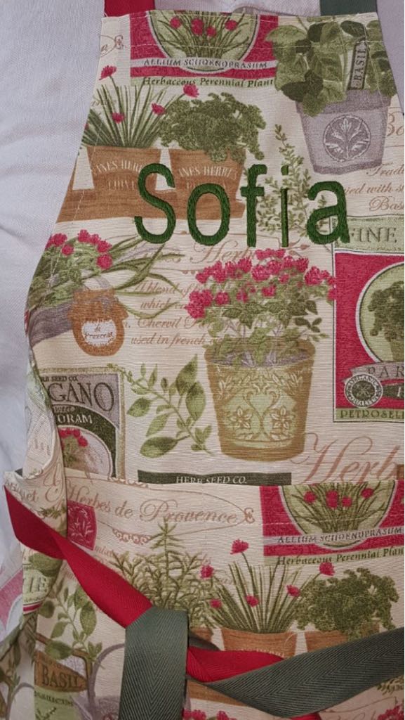 Delantal personalizado con nombre de nuestro cliente, de HOME&HOPE MADRID