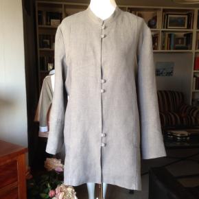 Casaca de chef confeccionada en lino 100%, de HOME&HOPE MADRID